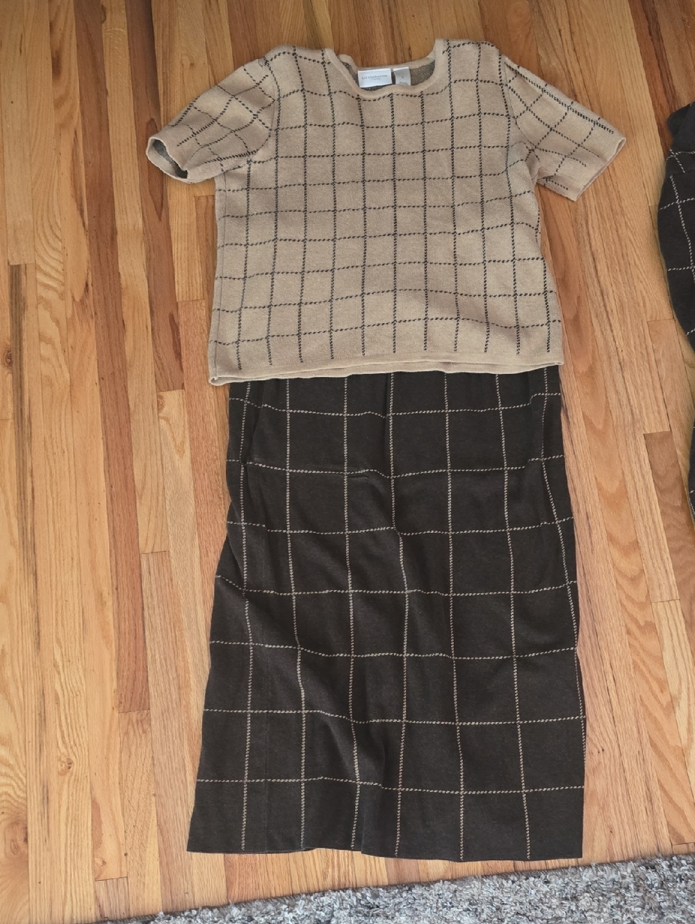 liz & co. Tan Knit Top w Brown Windowpane Stitch, Brown Matching Skirt & Jacket